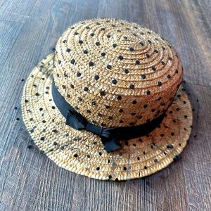 A cute summer hat with polka dot details (last one available)